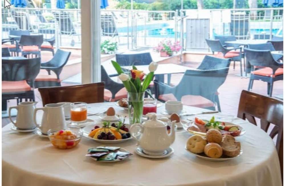 Versilia Palace Hotel Марина ди Пиетрасанта Екстериор снимка