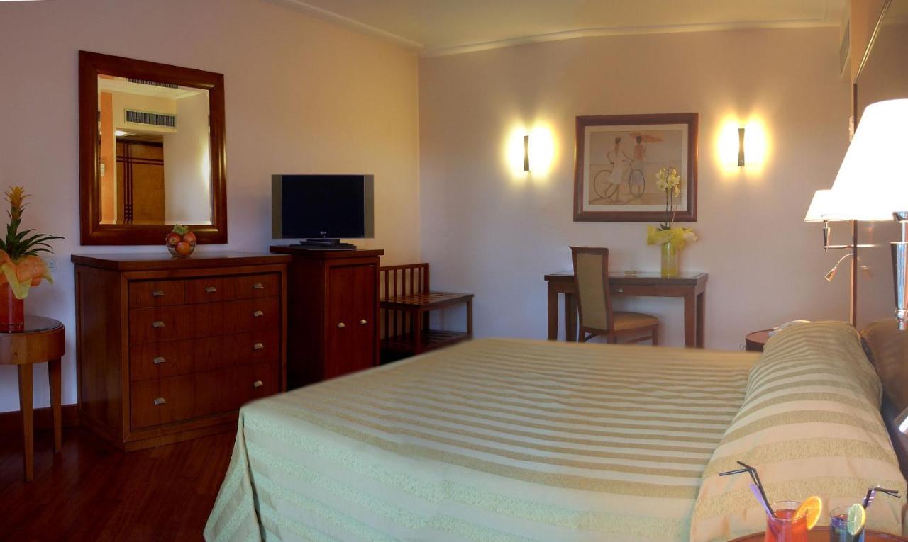 Versilia Palace Hotel Марина ди Пиетрасанта Екстериор снимка